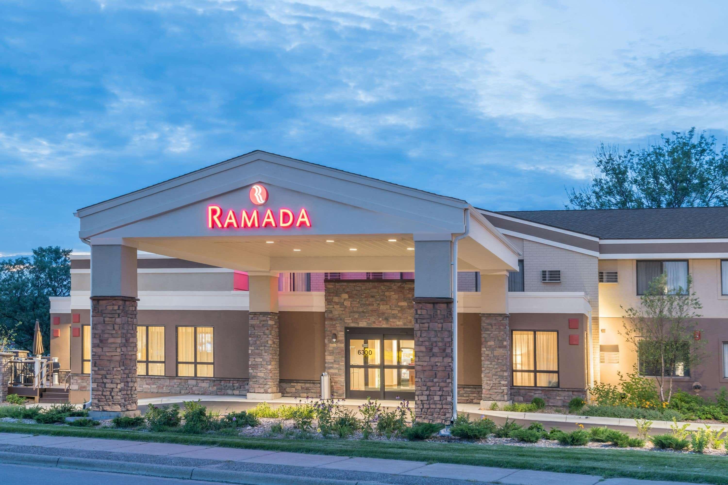 Ramada By Wyndham Minneapolis Golden Valley Eksteriør bilde